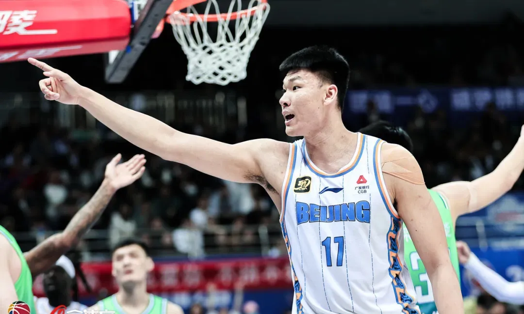 开云体育入口-阿森纳前锋大迫勇也表现出色，球队未来可期