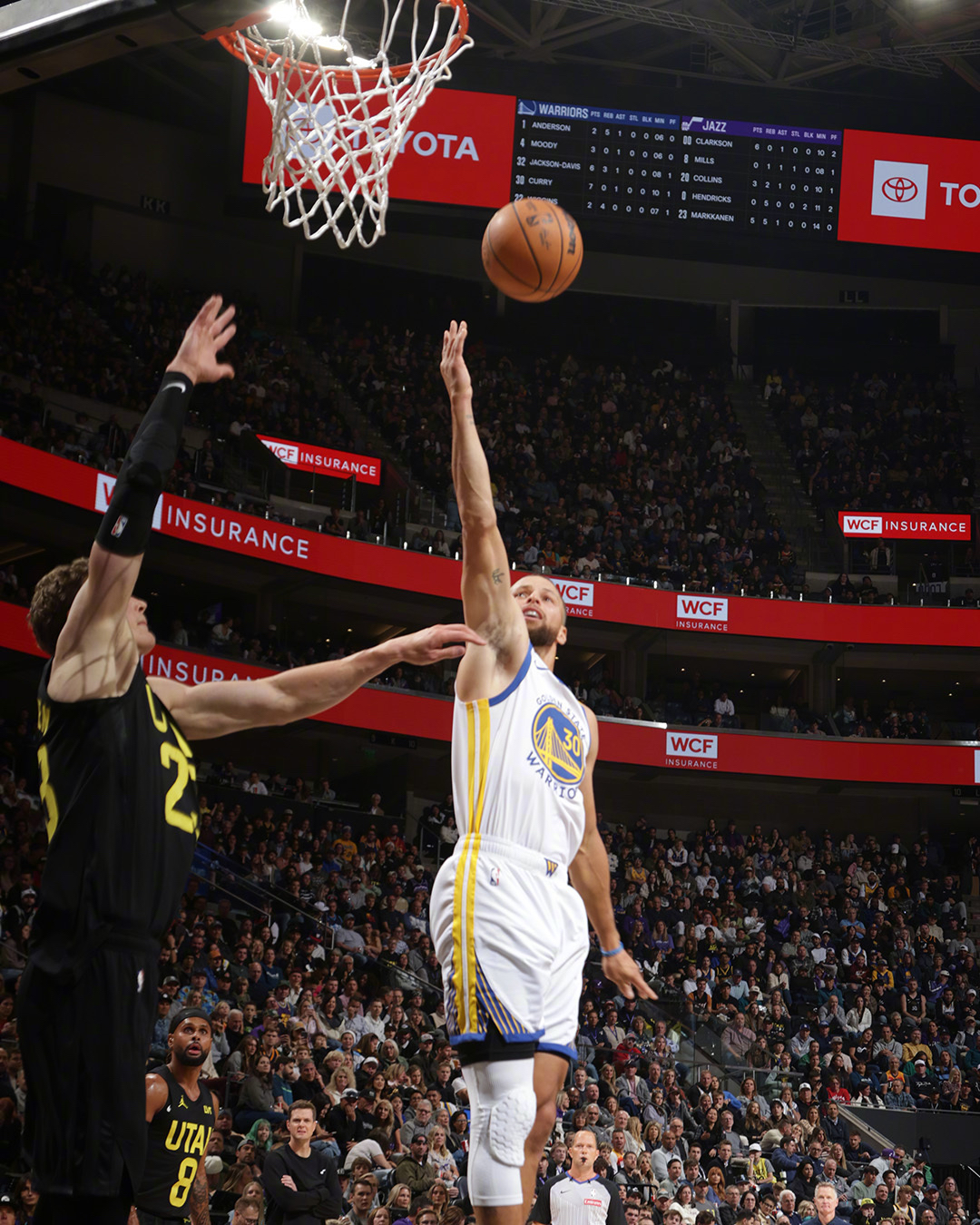 包含魔术鏖战勇士,库里带队取胜的词条 包含魔术鏖战勇士,库里带队取胜的词条